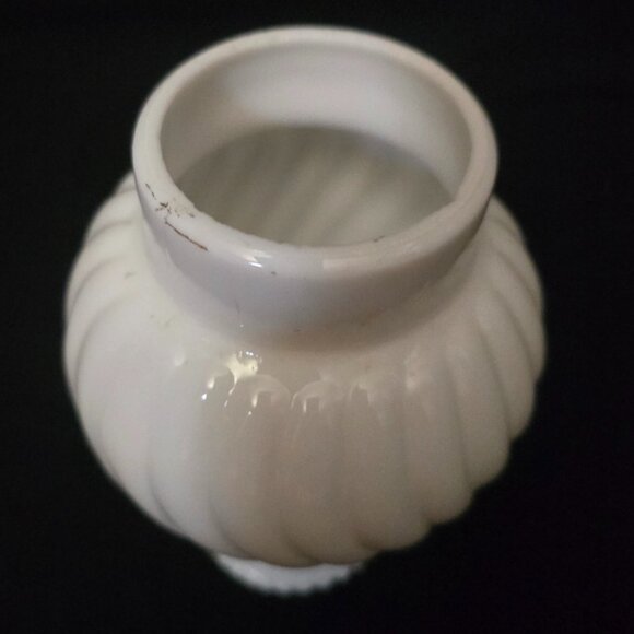 Vtg Swirl Hurricane Lamp Shade - Milk Glass - 5" W x 7" H  (3" Btm & Top) - Picture 6 of 6